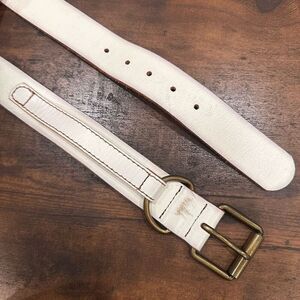 Vintage Y2K GAP Women's‎ Cow Leather Wide Distressed Buckle Belt White Medium